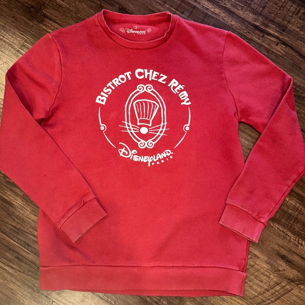 RARE Disneyland Paris Ratatouille Chez Remy Sweatshirt Red Adult Unisex SM MINT!